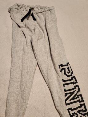 PINK Victoria's Secret Light Gray Jogger Sweatpants with Black Logo